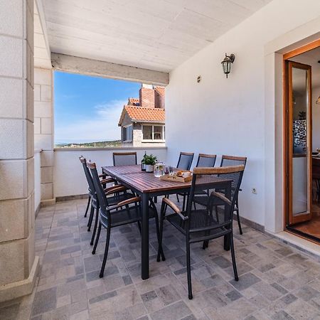 Guest House Barbara Nerezisca Екстериор снимка