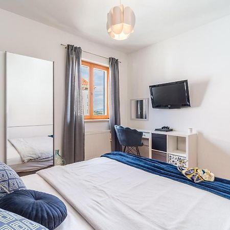Guest House Barbara Nerezisca Екстериор снимка